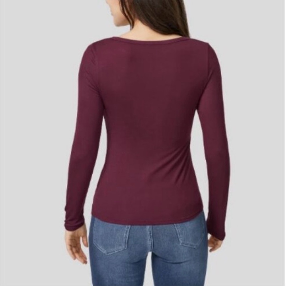 Halara Ribbed Henley Neck Long Sleeve Slim Casual Top in Maroon Banner - Large - Picture 3 of 9